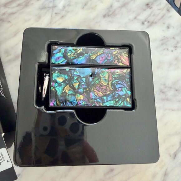 🌈 FLAUNT Square AirPods Pro Case - 1st and 2nd Generation Abalone Shell - Picture 4 of 11